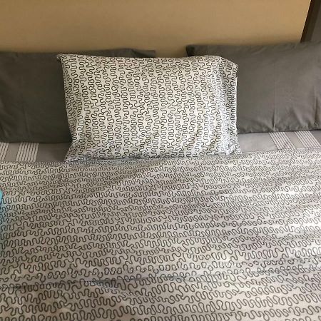 Loft Condo Beside Shangri-La Fort 马尼拉 外观 照片